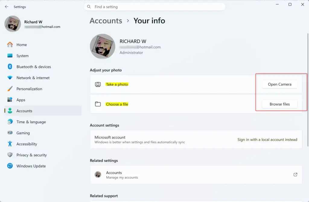 Windows 11 settings showing account picture options for personalization.