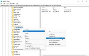 Hide ‘Learn More’ Icon in Windows 11 Spotlight - Geek Rewind