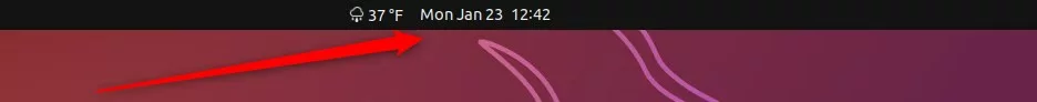 Ubuntu Linux with weekday on top menu bar