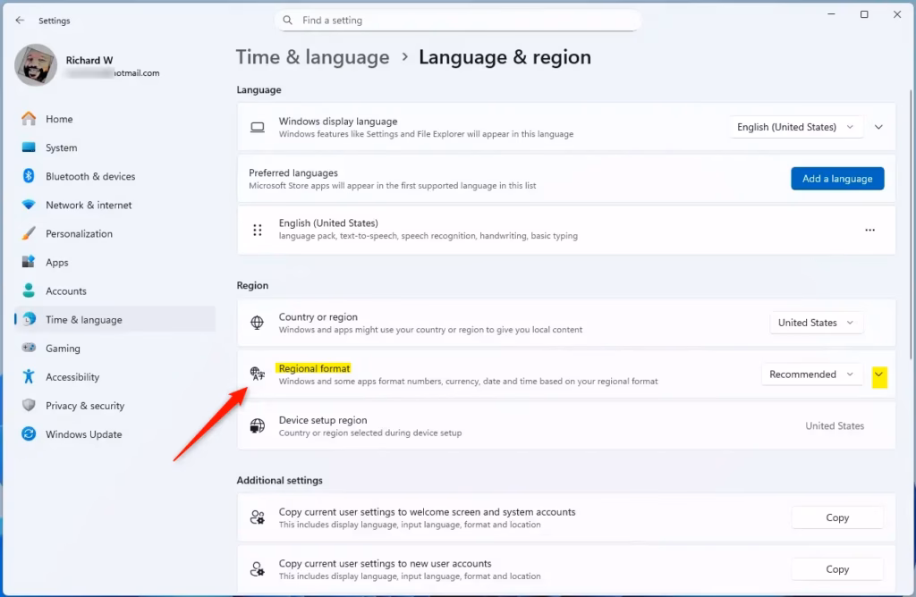 Regional format settings tile in Windows 11 Settings app.