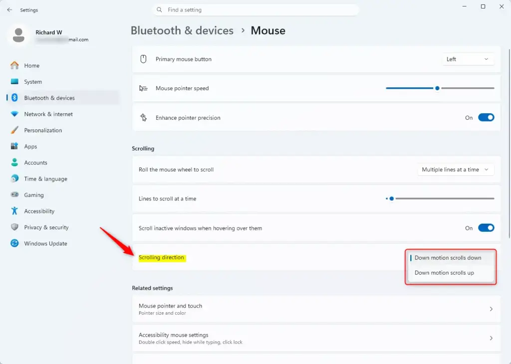 Windows 11 mouse settings showing scrolling direction options.
