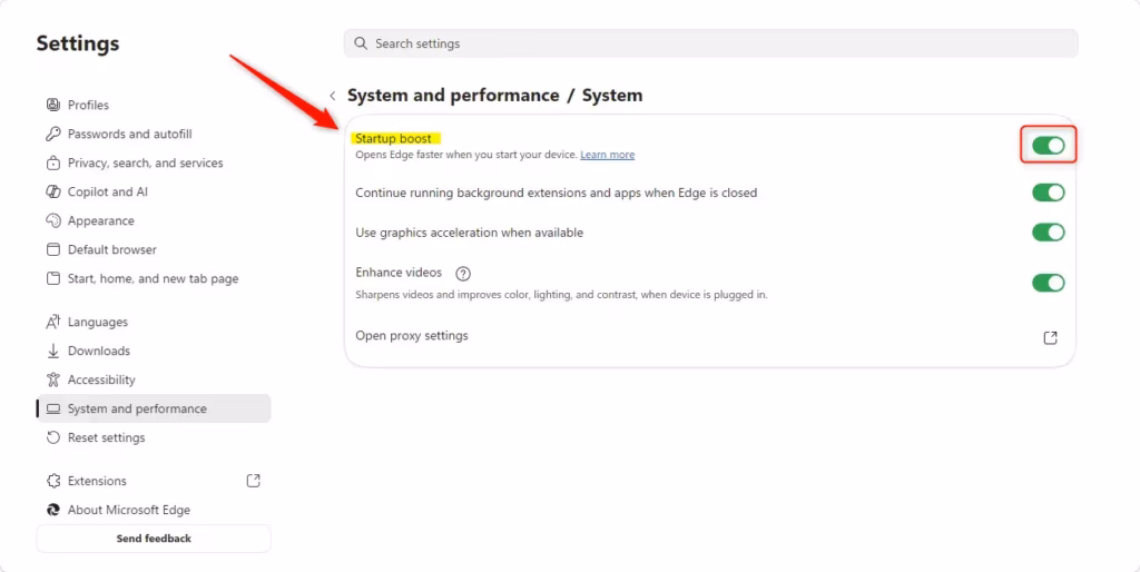 Startup boost toggle switch in Microsoft Edge settings