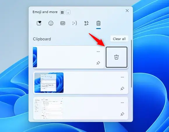 Windows 11 clipboard history item delete option selected.
