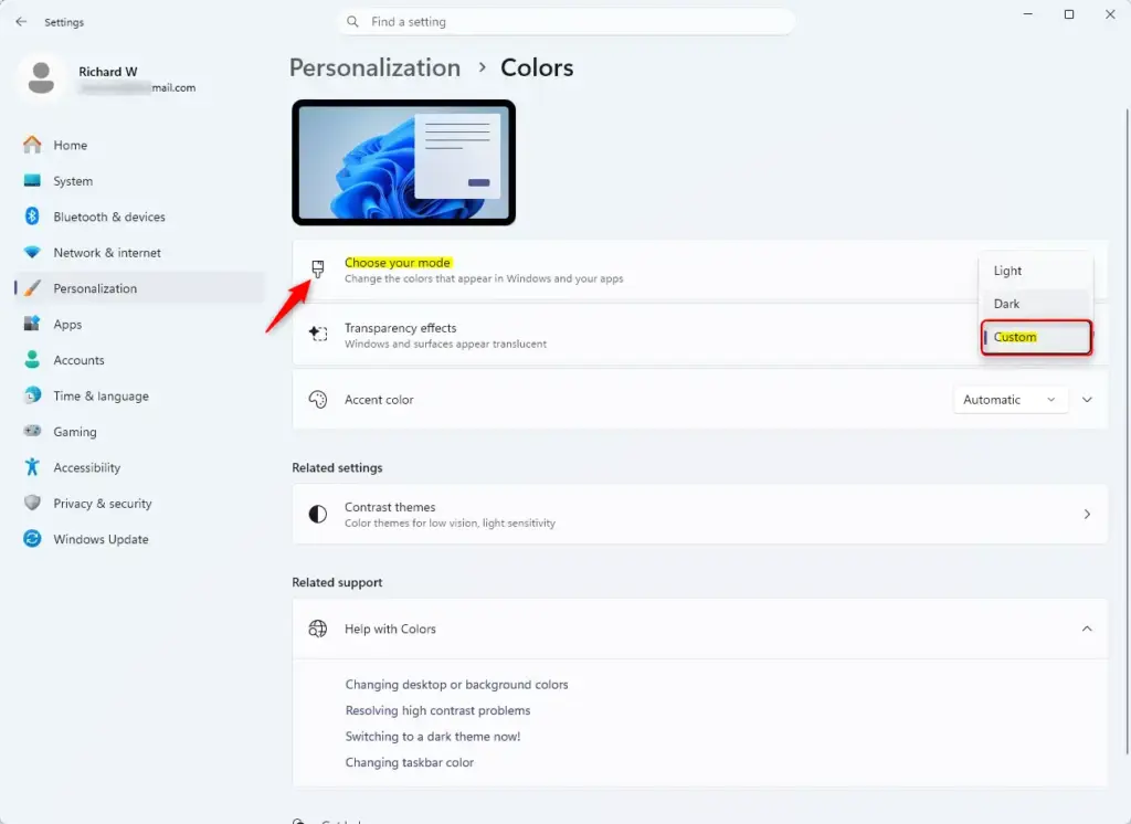 Windows 11 Custom color mode settings example.