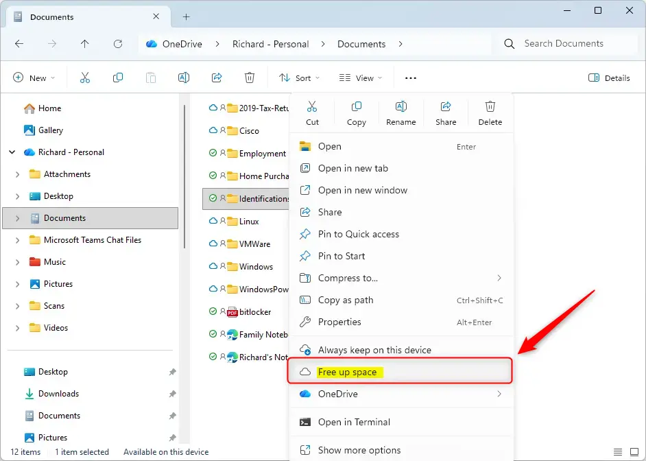 Right-click OneDrive folder to free up disk space on Windows 11.