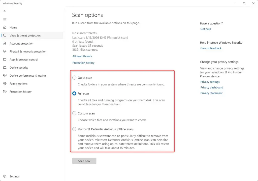 Windows Defender Virus & Threat Protection quick scan options.