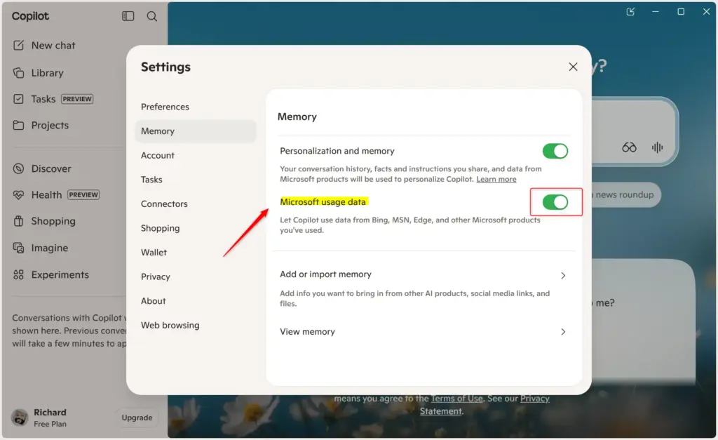 Copilot settings showing the Microsoft usage data toggle for personalization.