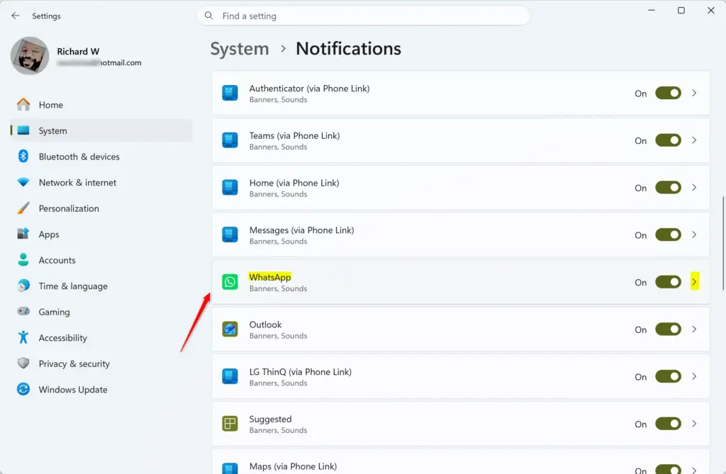 Windows 11 specific app notification settings for Mail app.