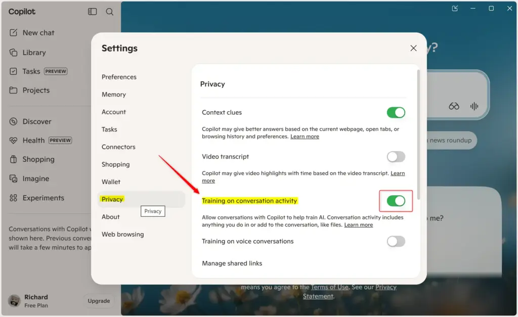 Microsoft Copilot privacy settings showing 'Training on conversation activity' toggle.