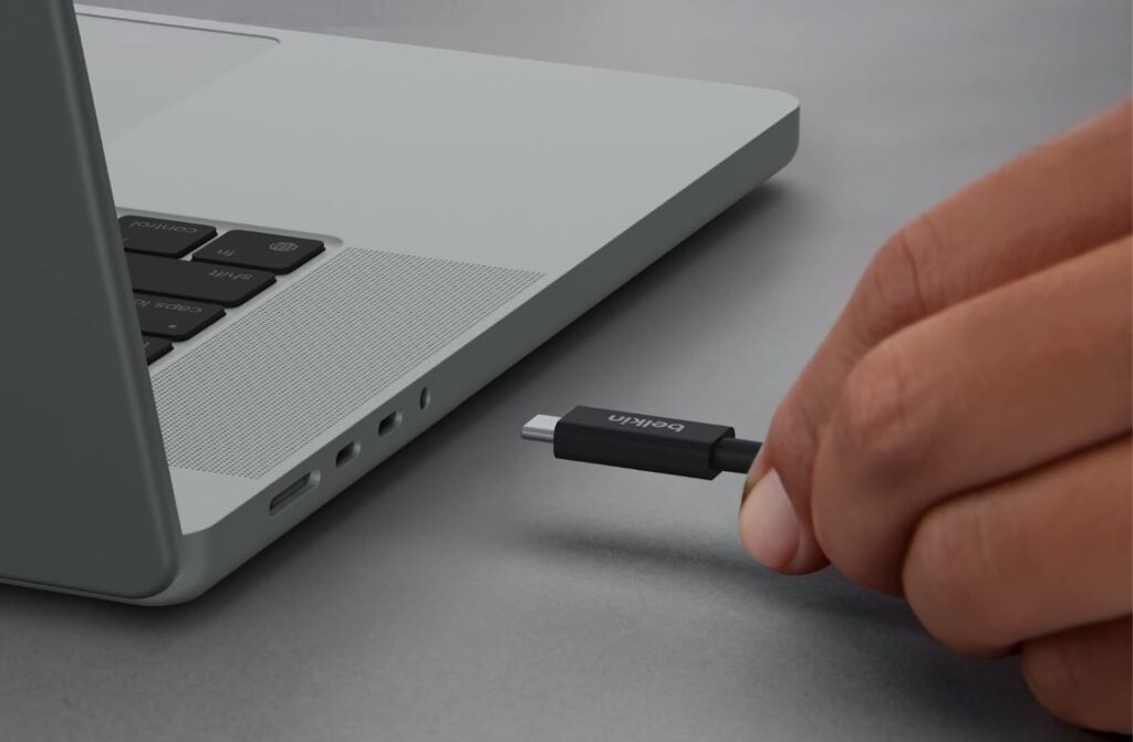 Connect USB-C cable from iPhone or Android to Windows 11 PC.